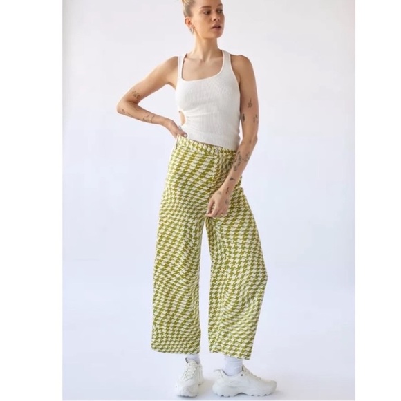 Urban Outfitters Pants - Urban Outfitters Olympia Print Pant Size Medium